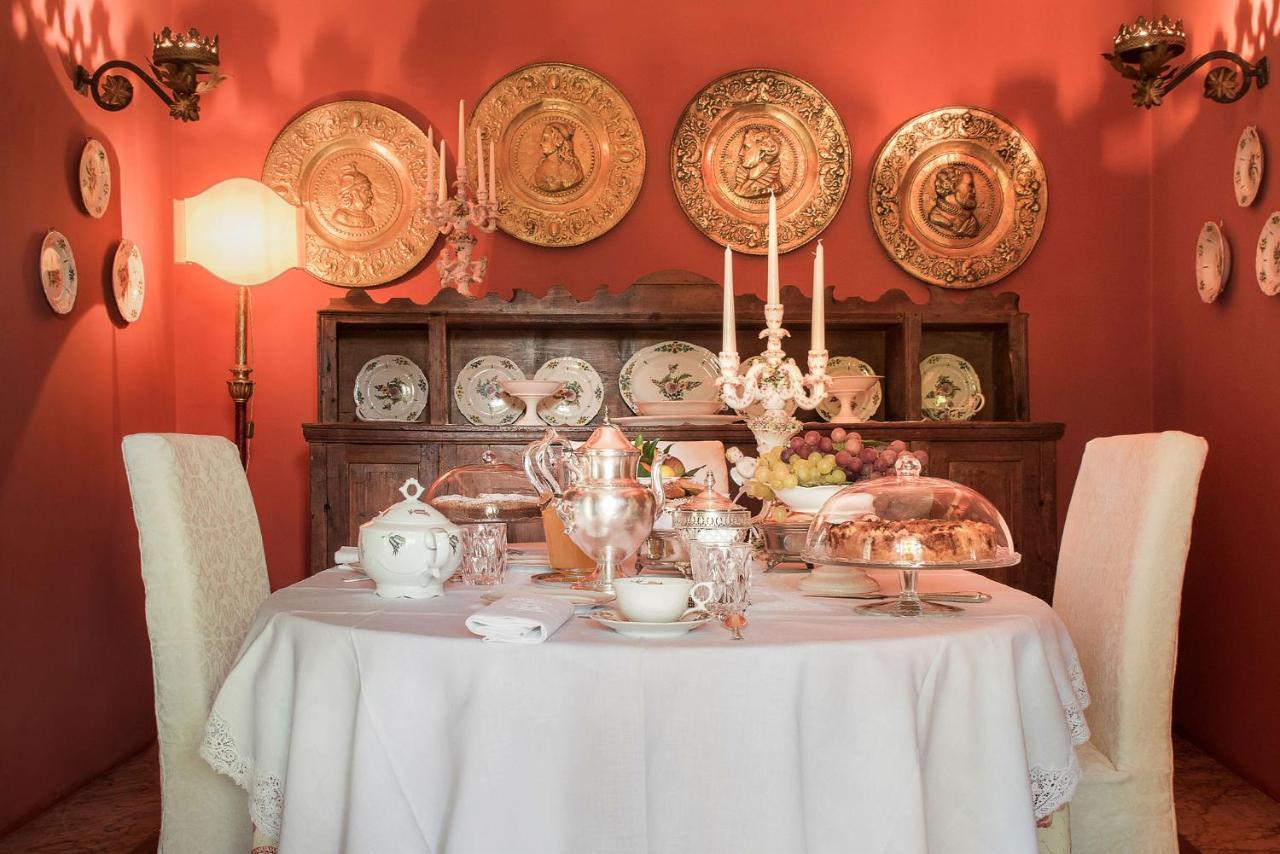 B&B Alla Mezza Luna Лонато Экстерьер фото