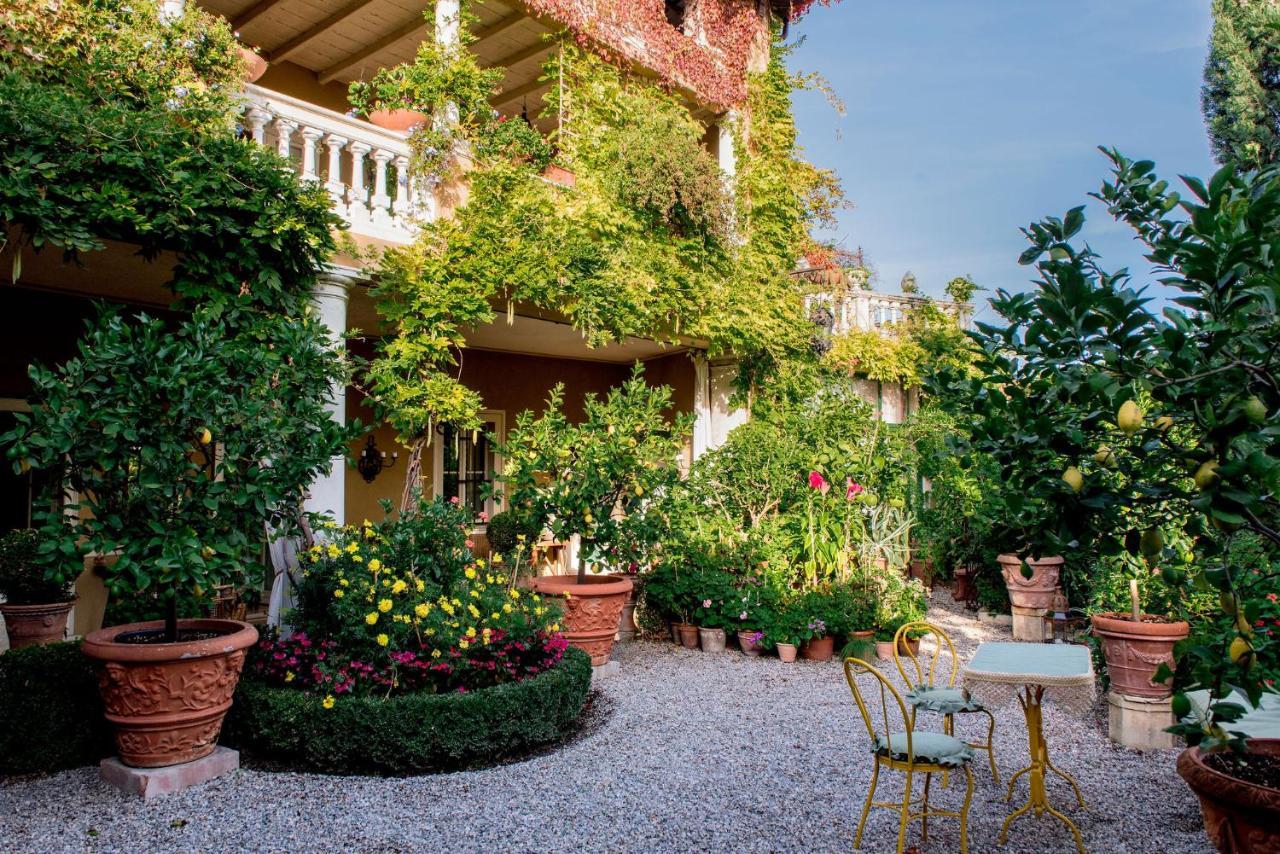 B&B Alla Mezza Luna Лонато Экстерьер фото